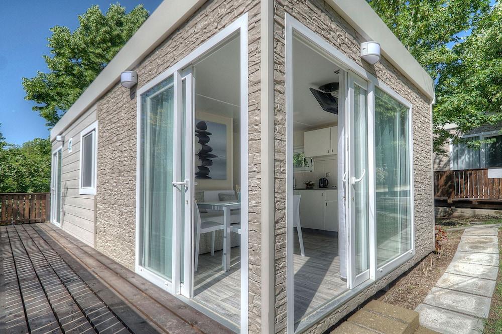 Flaminio Village Park Campingplatz 4*